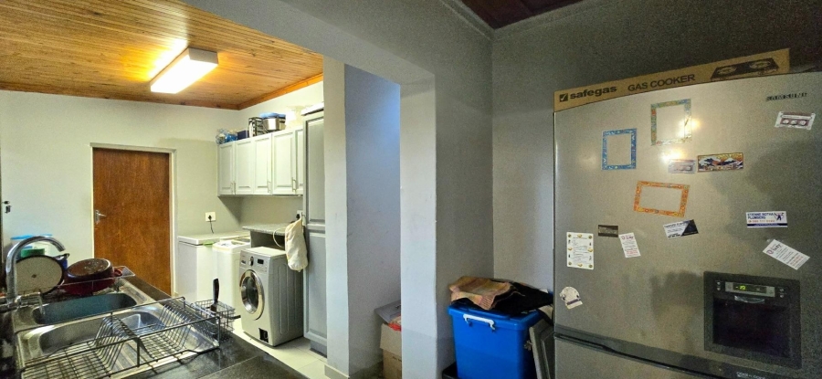 5 Bedroom Property for Sale in Monument Park Gauteng