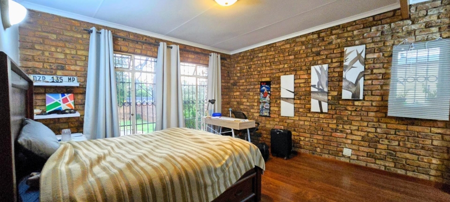 5 Bedroom Property for Sale in Monument Park Gauteng