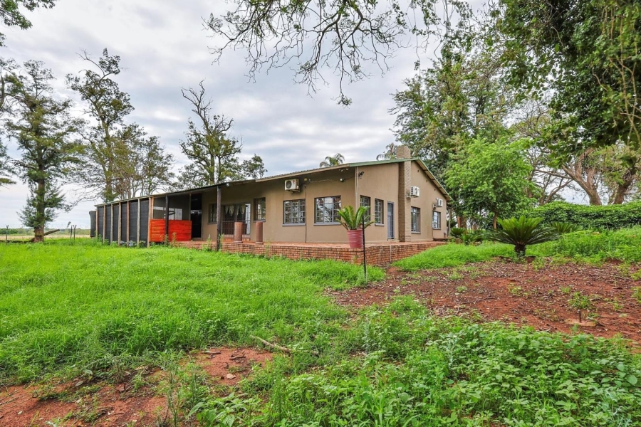 Commercial Property for Sale in Waterval Ah Gauteng