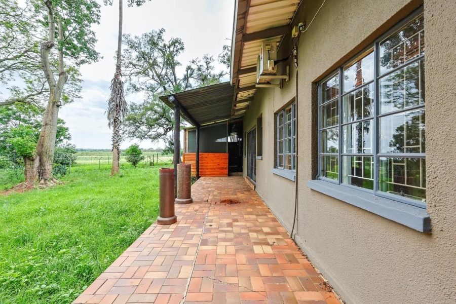 Commercial Property for Sale in Waterval Ah Gauteng