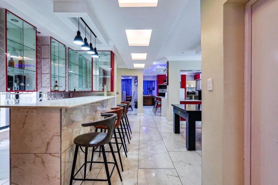 To Let 5 Bedroom Property for Rent in Willow Acres Gauteng