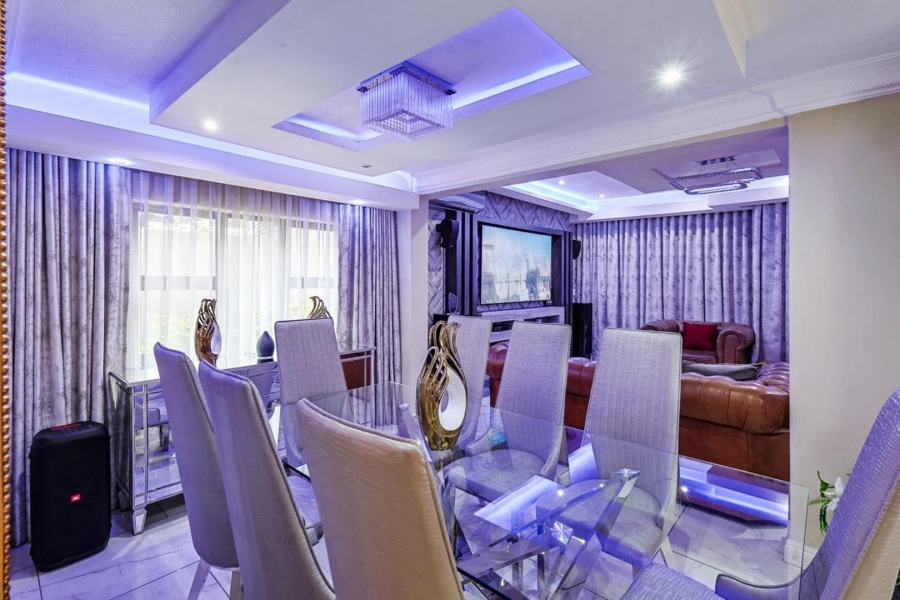 To Let 5 Bedroom Property for Rent in Willow Acres Gauteng