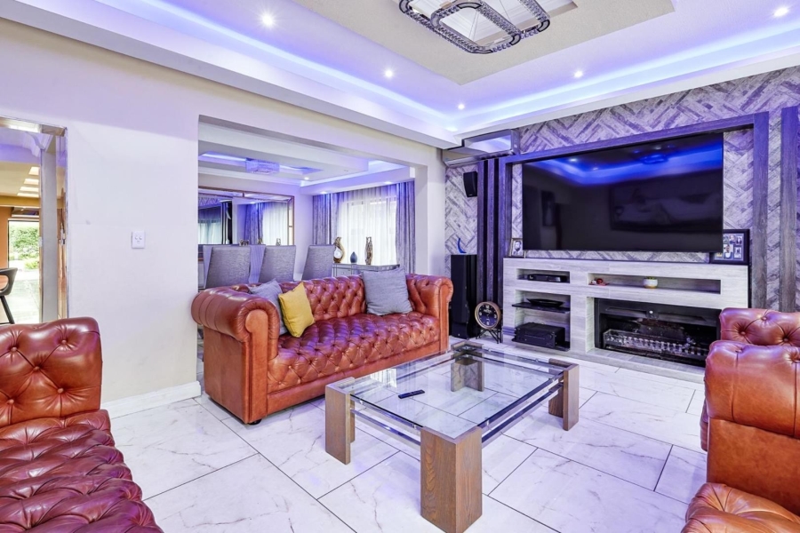 To Let 5 Bedroom Property for Rent in Willow Acres Gauteng