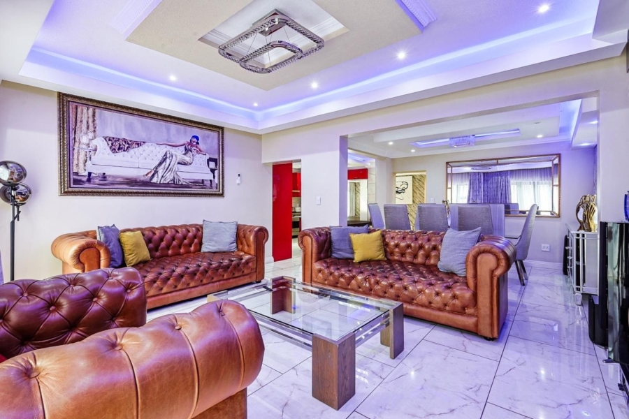 To Let 5 Bedroom Property for Rent in Willow Acres Gauteng