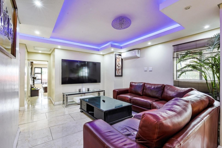 To Let 5 Bedroom Property for Rent in Willow Acres Gauteng