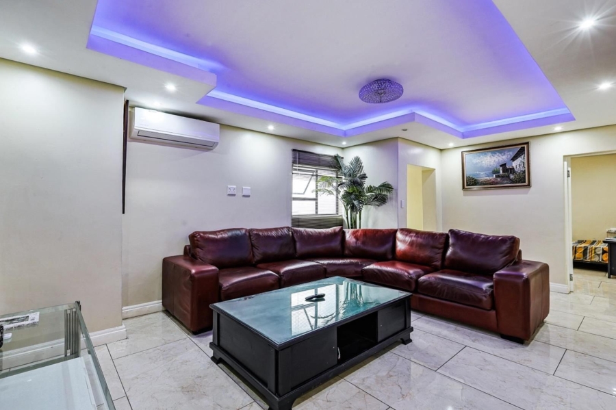 To Let 5 Bedroom Property for Rent in Willow Acres Gauteng