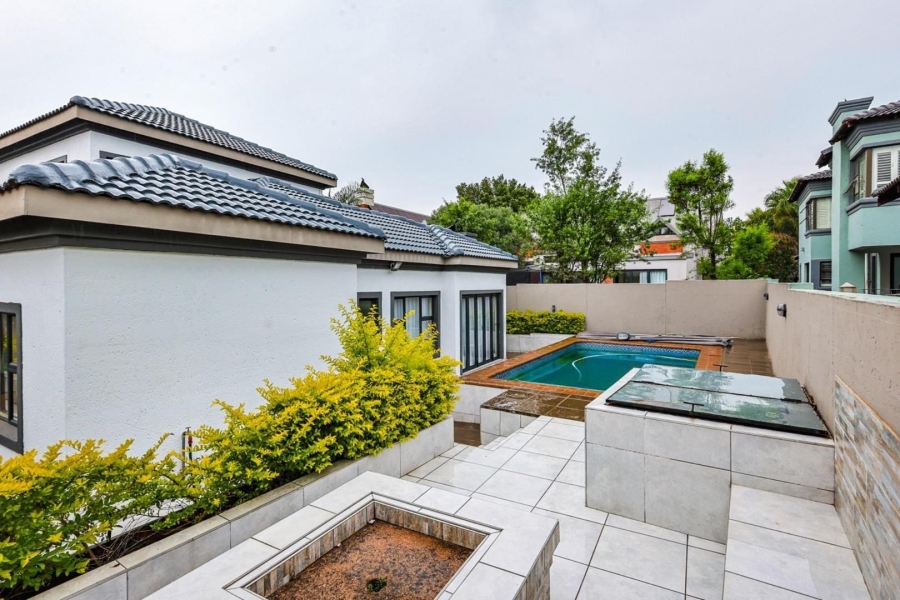 To Let 5 Bedroom Property for Rent in Willow Acres Gauteng