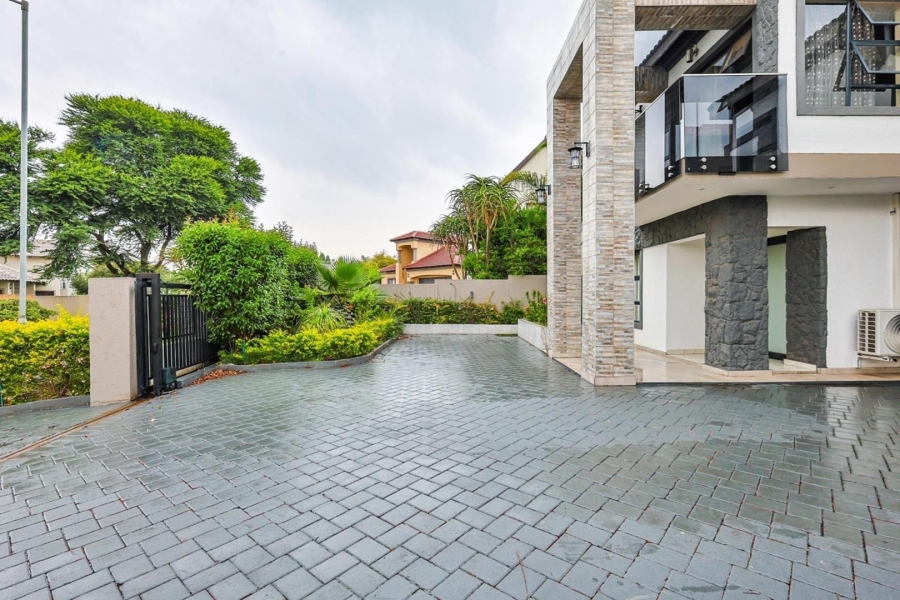 To Let 5 Bedroom Property for Rent in Willow Acres Gauteng