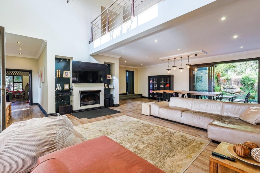 5 Bedroom Property for Sale in The Wilds Gauteng