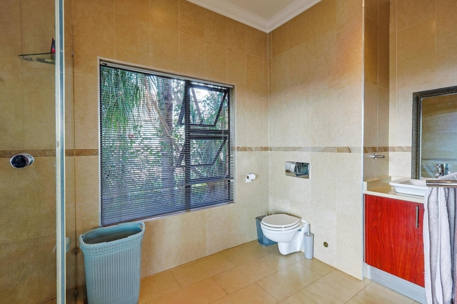 5 Bedroom Property for Sale in The Wilds Gauteng