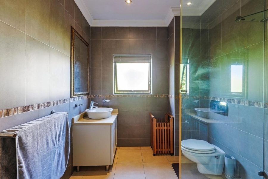 5 Bedroom Property for Sale in The Wilds Gauteng