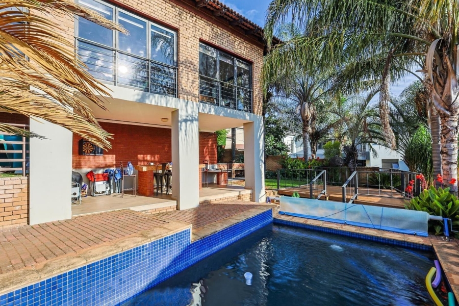 5 Bedroom Property for Sale in The Wilds Gauteng