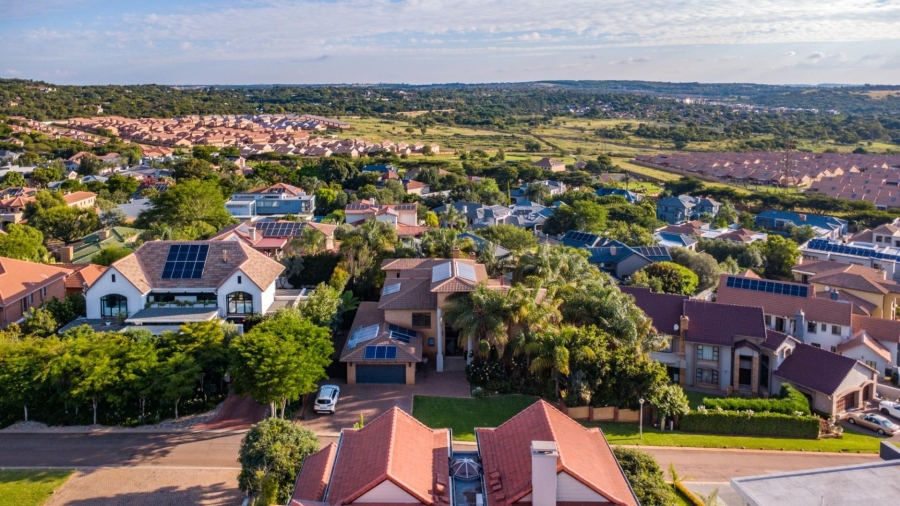 5 Bedroom Property for Sale in The Wilds Gauteng