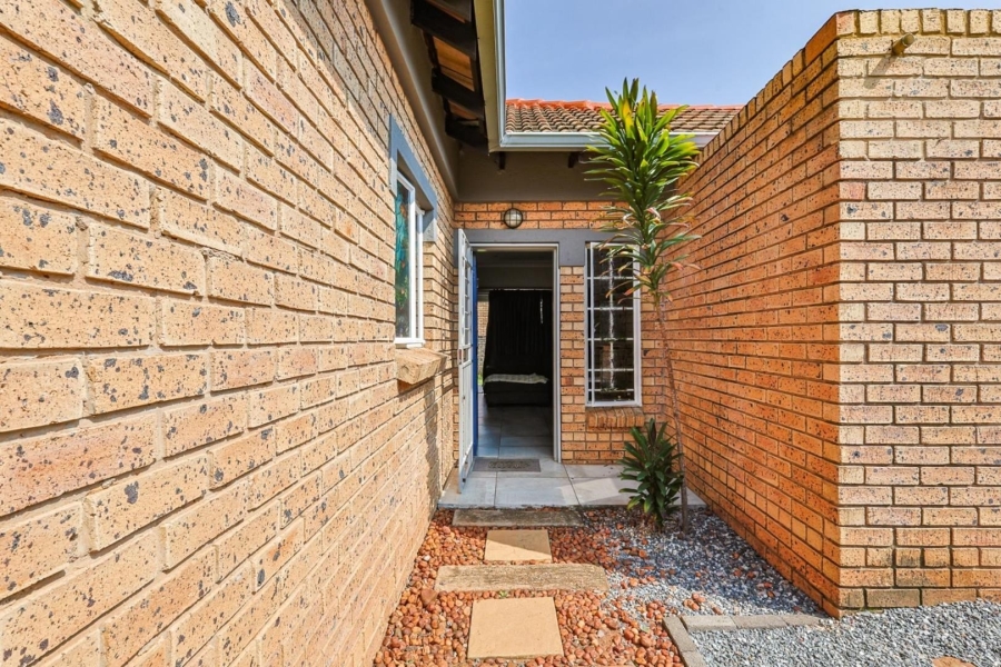 3 Bedroom Property for Sale in Equestria Gauteng