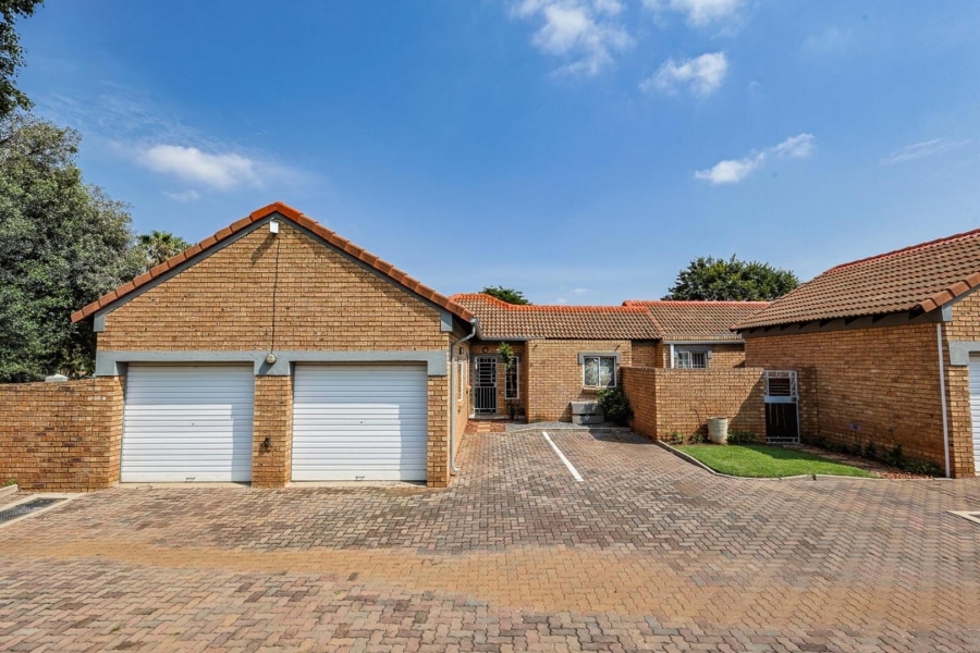 3 Bedroom Property for Sale in Equestria Gauteng