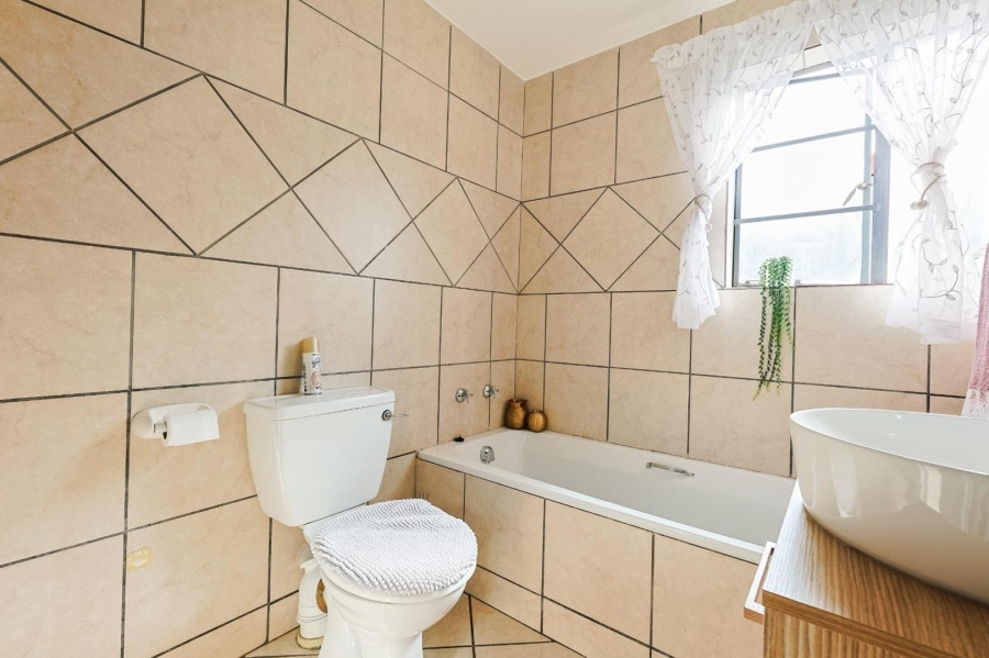 3 Bedroom Property for Sale in Olympus AH Gauteng