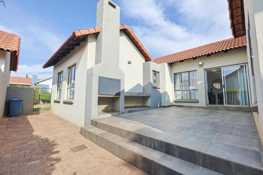 3 Bedroom Property for Sale in Olympus AH Gauteng