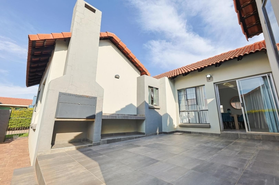 3 Bedroom Property for Sale in Olympus AH Gauteng