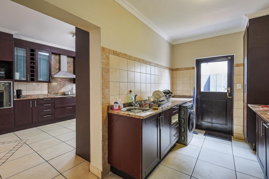 4 Bedroom Property for Sale in Willow Acres Gauteng