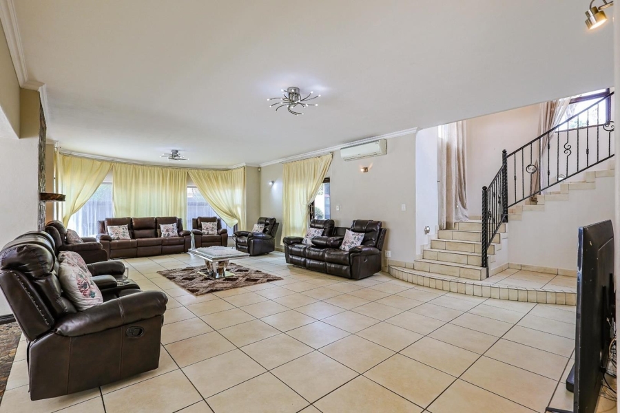 4 Bedroom Property for Sale in Willow Acres Gauteng