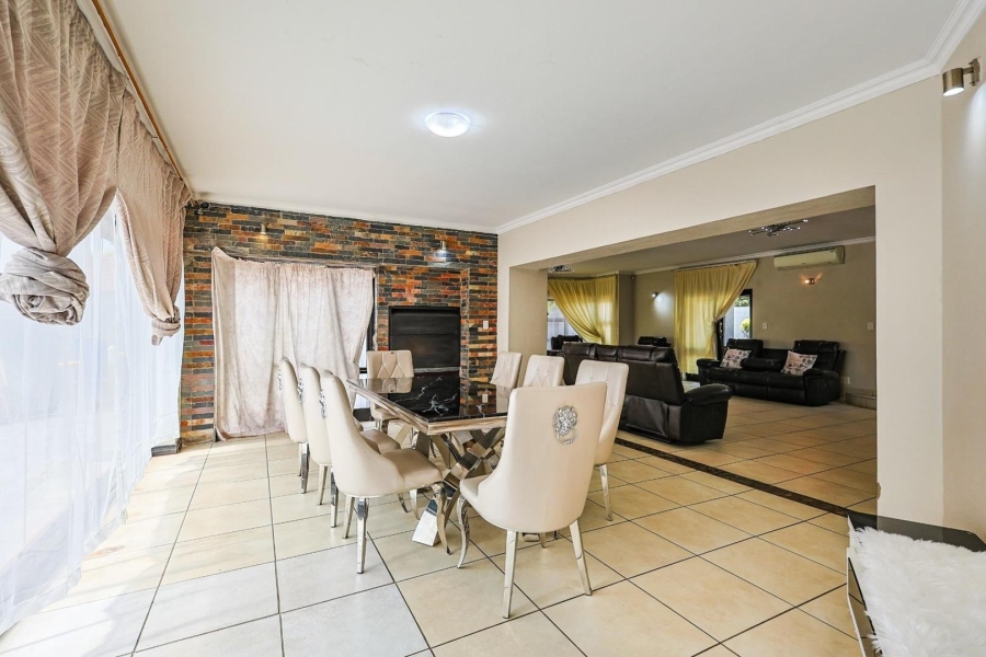 4 Bedroom Property for Sale in Willow Acres Gauteng