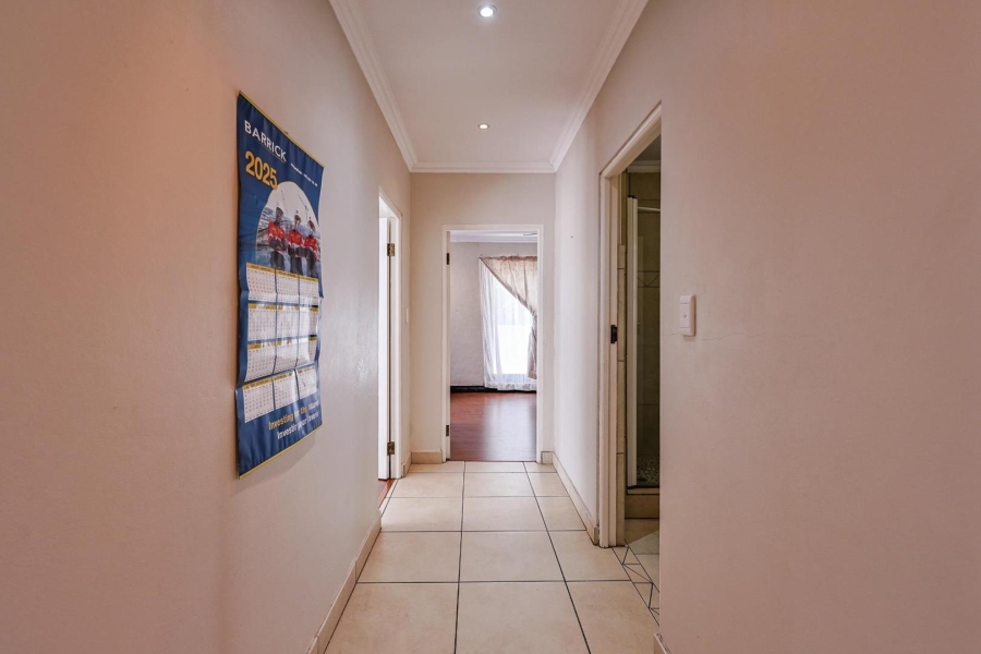 4 Bedroom Property for Sale in Willow Acres Gauteng