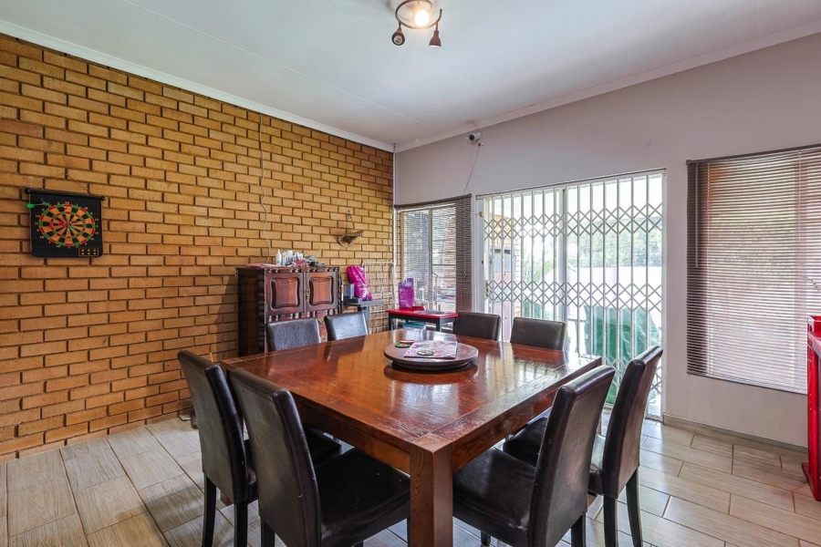3 Bedroom Property for Sale in Garsfontein Gauteng