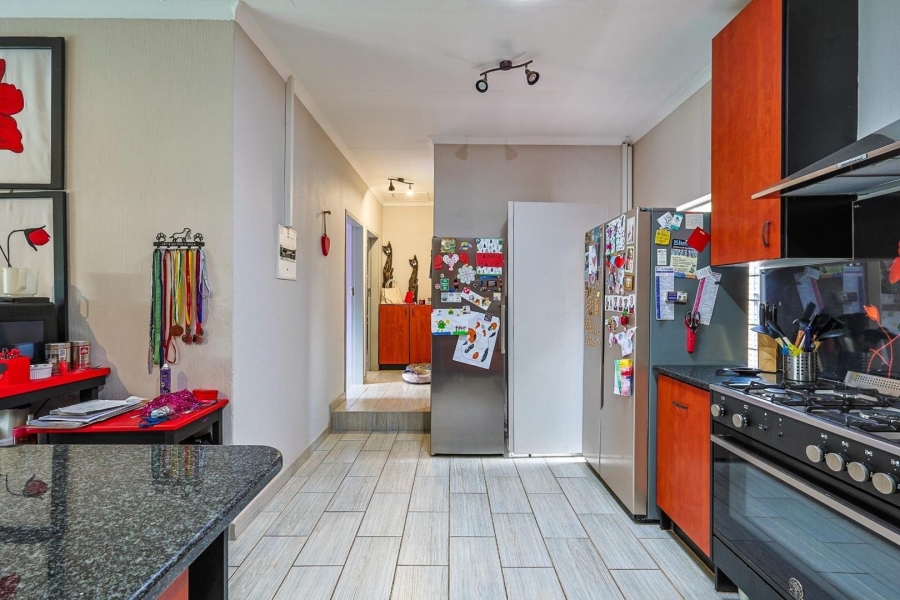 3 Bedroom Property for Sale in Garsfontein Gauteng