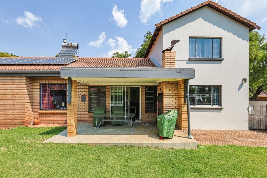 3 Bedroom Property for Sale in Garsfontein Gauteng