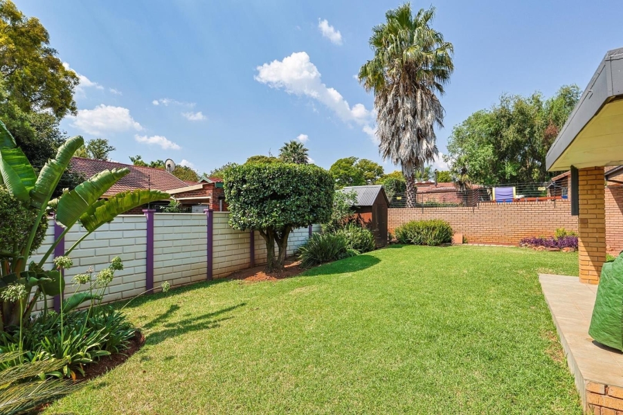 3 Bedroom Property for Sale in Garsfontein Gauteng