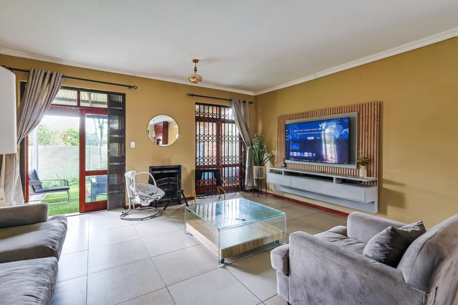 3 Bedroom Property for Sale in Equestria Gauteng