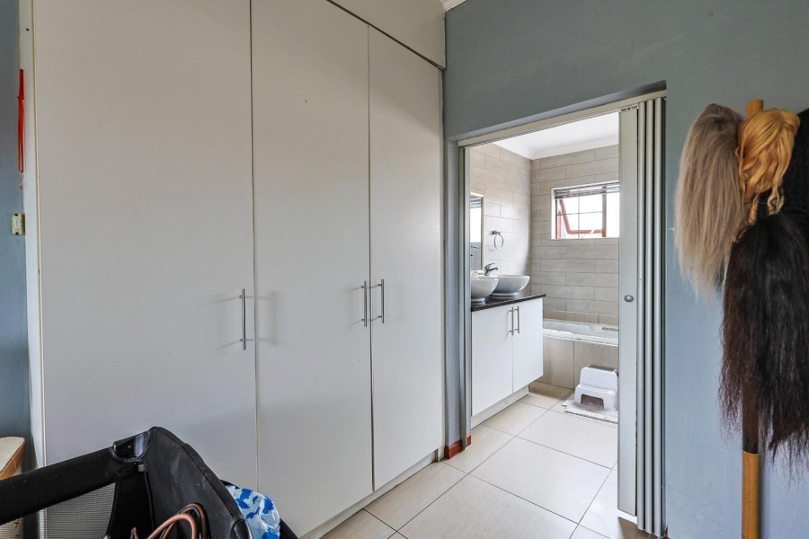 3 Bedroom Property for Sale in Equestria Gauteng