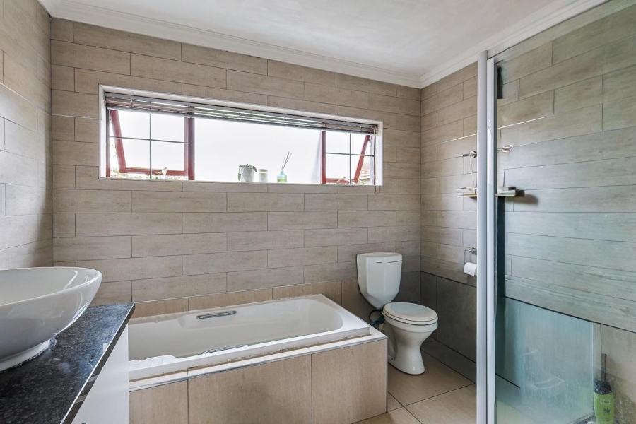 3 Bedroom Property for Sale in Equestria Gauteng