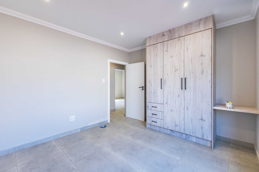 5 Bedroom Property for Sale in Silverwoods Country Estate Gauteng