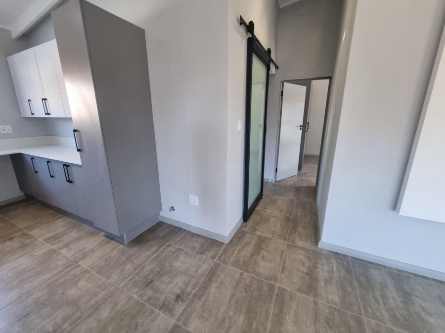 2 Bedroom Property for Sale in Menlyn Gauteng