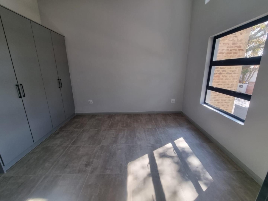 2 Bedroom Property for Sale in Menlyn Gauteng