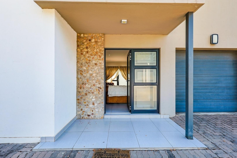 2 Bedroom Property for Sale in Equestria Gauteng