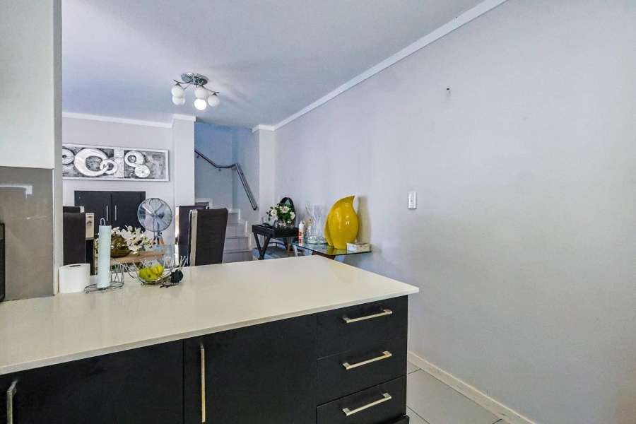 2 Bedroom Property for Sale in Equestria Gauteng