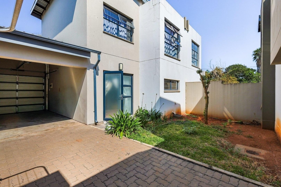 2 Bedroom Property for Sale in Equestria Gauteng