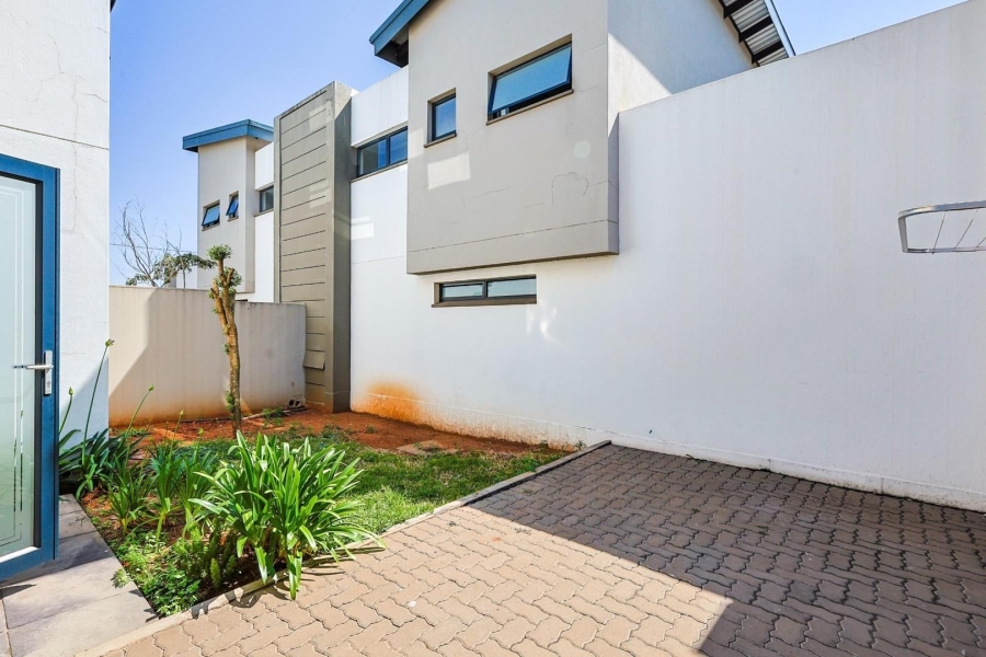 2 Bedroom Property for Sale in Equestria Gauteng