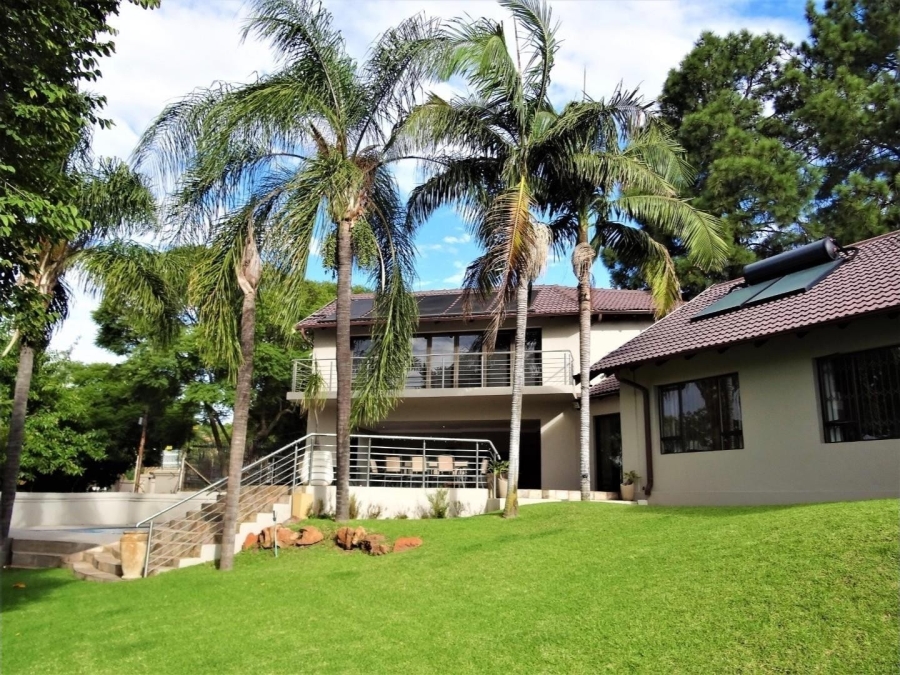 6 Bedroom Property for Sale in Waterkloof Gauteng