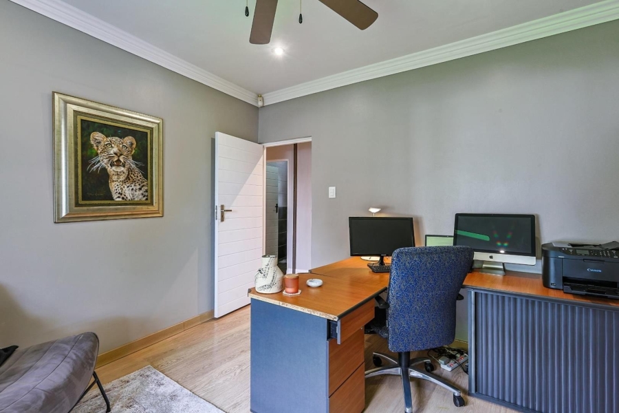 6 Bedroom Property for Sale in Waterkloof Gauteng