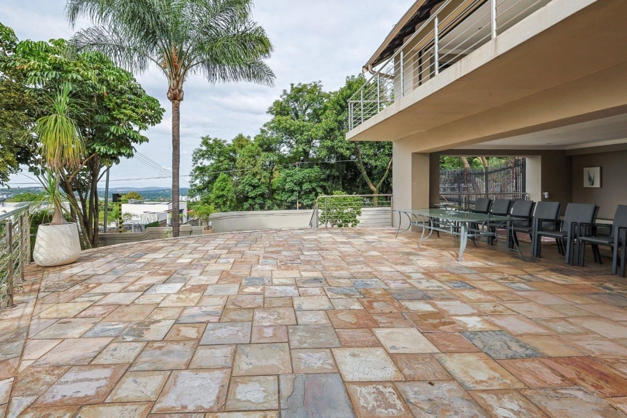 6 Bedroom Property for Sale in Waterkloof Gauteng