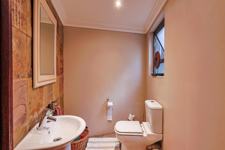 6 Bedroom Property for Sale in Waterkloof Gauteng