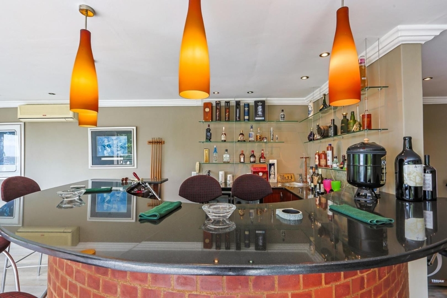 6 Bedroom Property for Sale in Waterkloof Gauteng