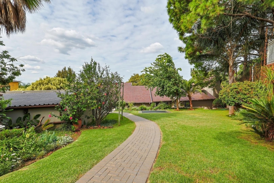 6 Bedroom Property for Sale in Waterkloof Gauteng