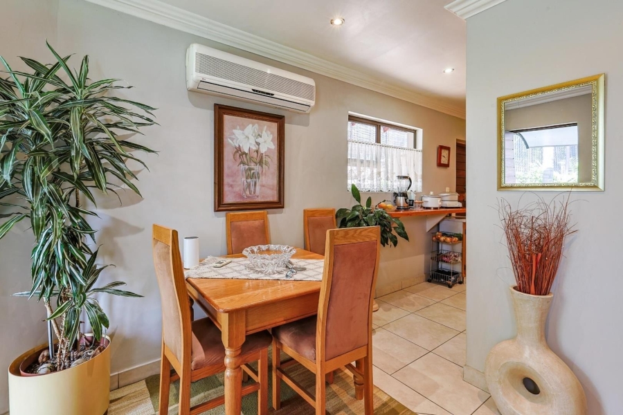 6 Bedroom Property for Sale in Waterkloof Gauteng