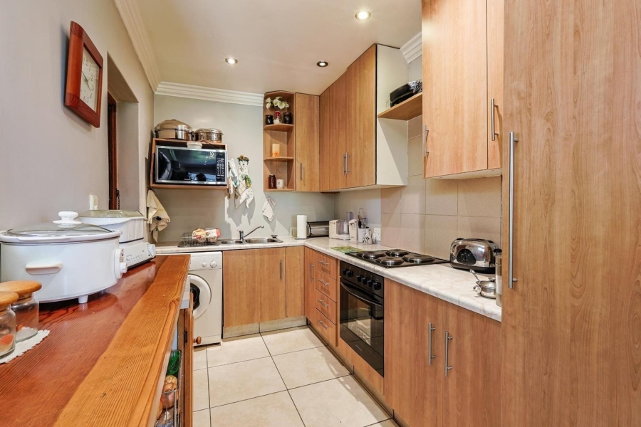 6 Bedroom Property for Sale in Waterkloof Gauteng