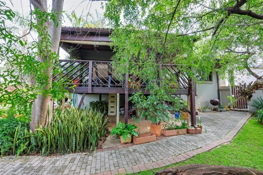 6 Bedroom Property for Sale in Waterkloof Gauteng