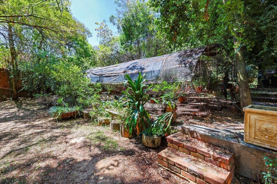 7 Bedroom Property for Sale in Waterkloof Ridge Gauteng